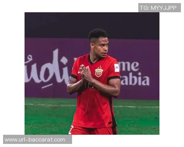 上海海港外援茹萨正式签约成都蓉城俱乐部即将加盟新征程